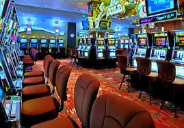 333kbz Live Casino table မှ real-time ကစားနေသောမြင်ကွင်း